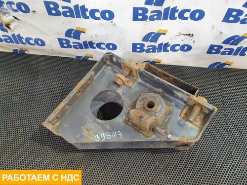 Кронштейн запасного колеса