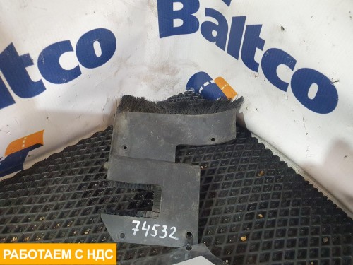 Накладка кожуха рулевой колонки