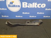 Кронштейн переднего бампера правый